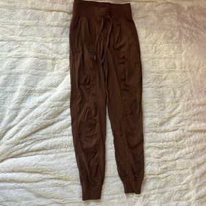 Lululemon dance studio Jogger